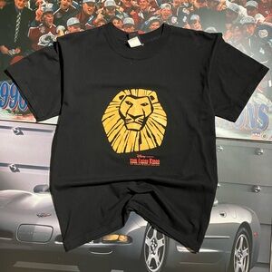 Vintage Disney presents The Lion King musical Toronto graphic T-shirt Y2k medium